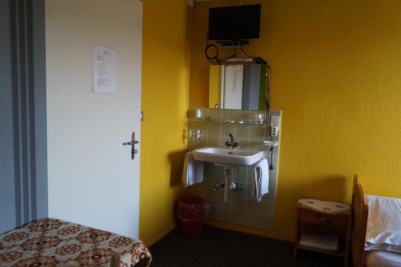 Gasthof Kastanienbaum Hotel Hunzenschwil Luaran gambar