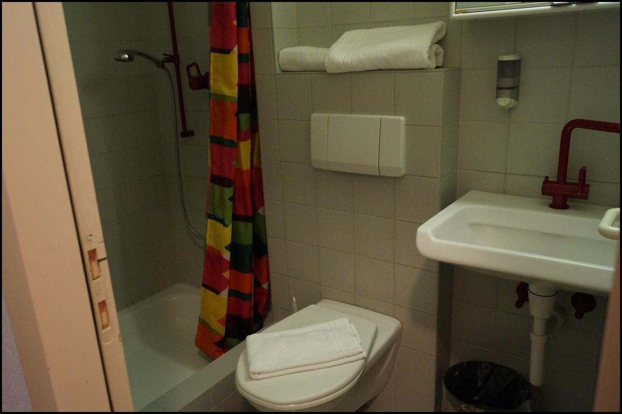 Gasthof Kastanienbaum Hotel Hunzenschwil Luaran gambar